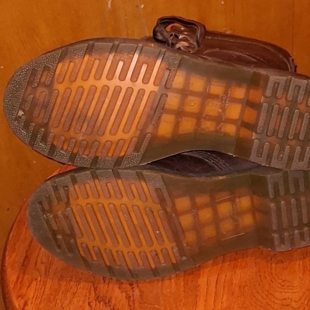 Dr. Martens Brown Leather Men's Boots - Picture 7 of 8